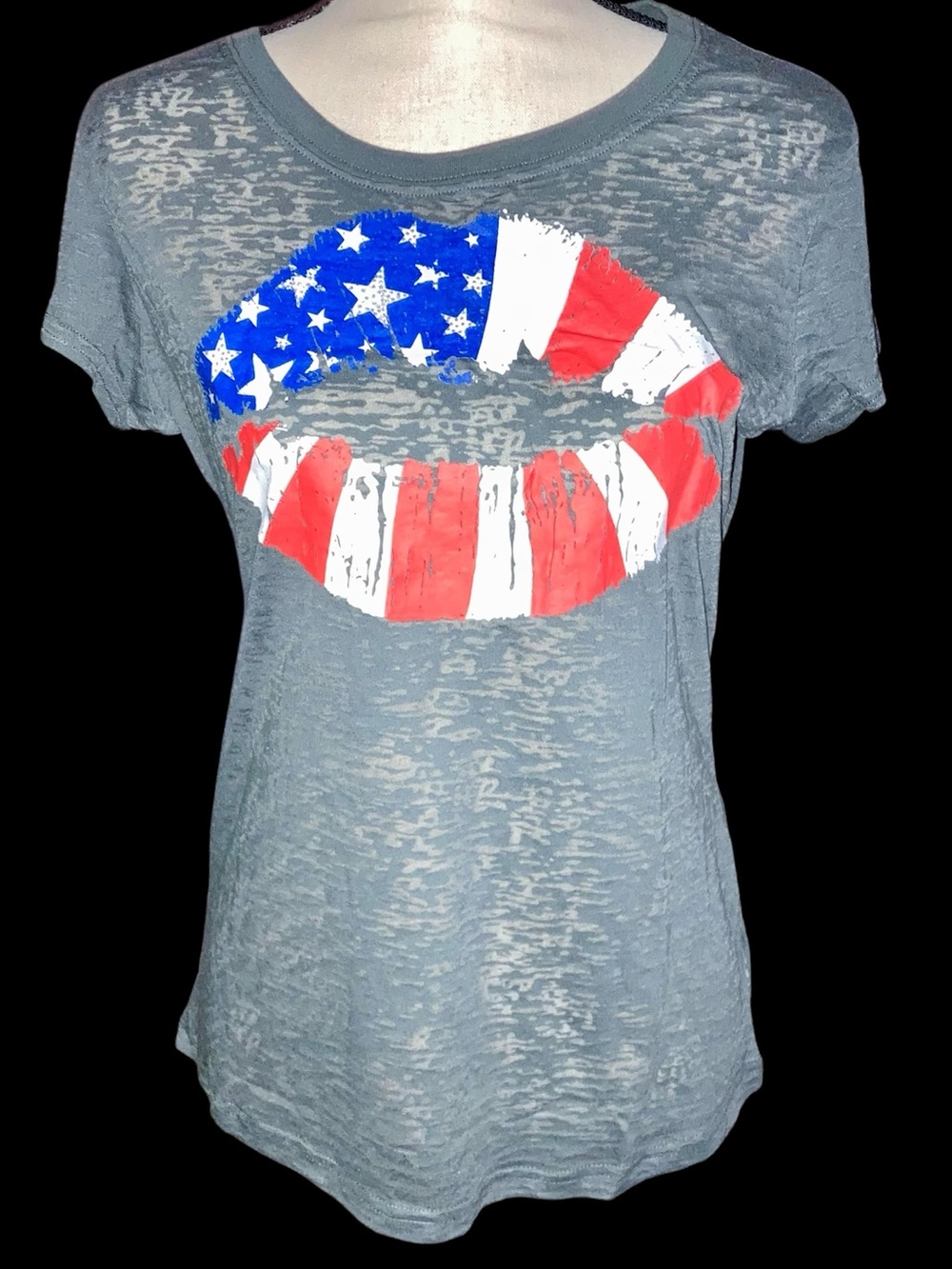 Rocker Girl All Access Entertainment Tee. Size XL.